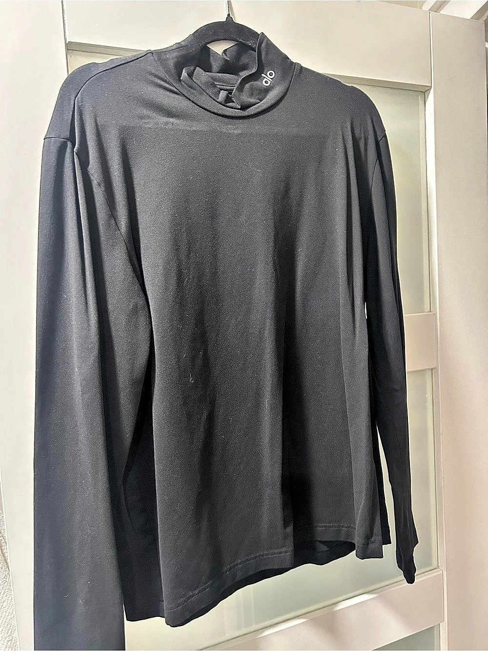 Alo Black Long Sleeve Mock Neck Athletic Top